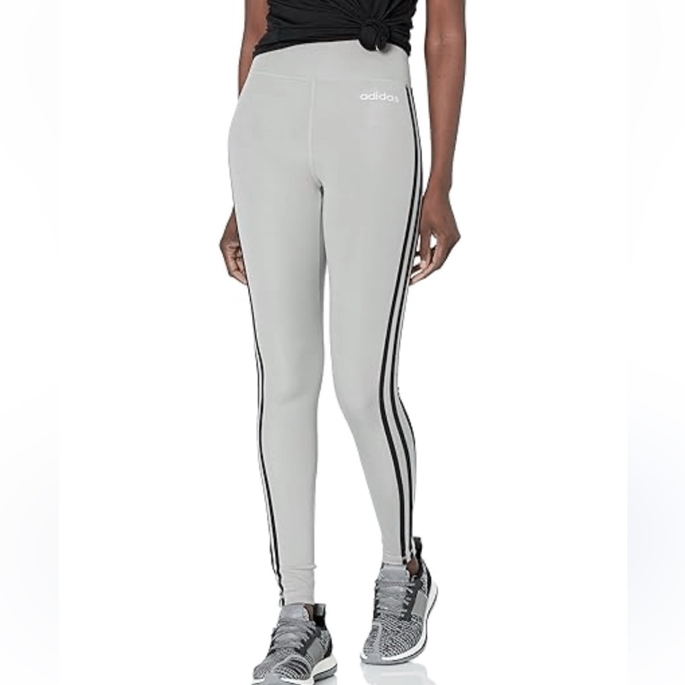 NWOT Adidas Designed to Move 3 Stripe Full length Leggings in Grey and Black M